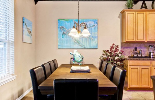 San Antonio House | Aqueous - A Birdy Vacation Rental