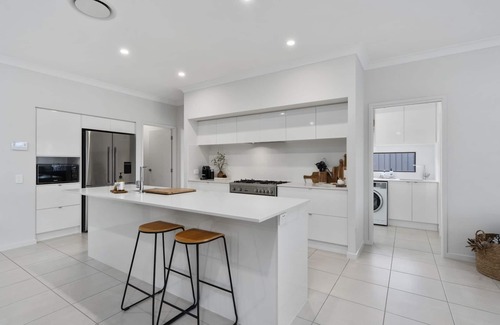 Banksia Beach House | Aquila - Majesty and Elegance