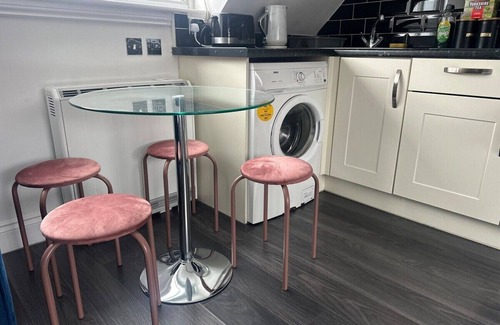 St. Helier Apartment | Aquila Town Studio - Central & Trendy