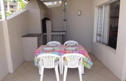 Margate Beach Villa | Arabella No. 2