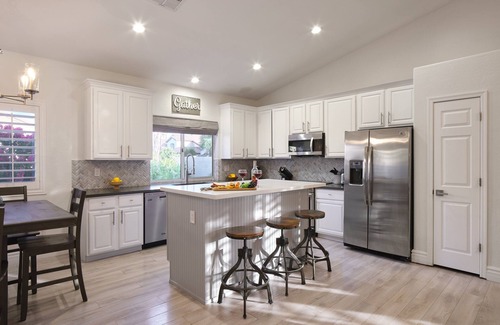 Arabian Crest Cottage | Arabian Nights - Private Pool - Hot Tub - Games!