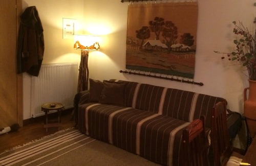 Arachova House | Arachova boutique office suite-Ski Stay 3 & get 1 free