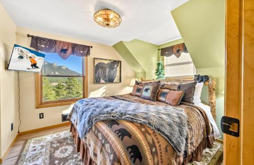 Black Hawk House | Arapaho Forest Lodge w Hot Tub + Trail Access