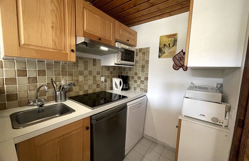 La Clusaz Apartment | Aravis 1500, apartment 11 - 2* ski-in ski-out for 6 people