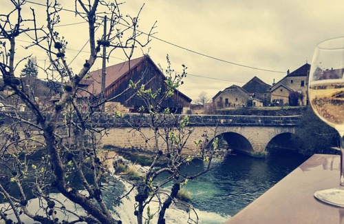 Arbois House | Arbois - CHEZ Inès - riverside