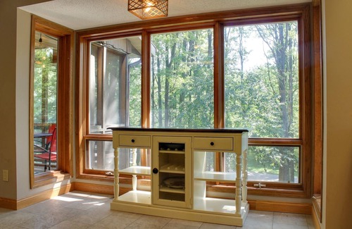 Lake Delton House | Arbor Dell 1 Block from Lake Delton