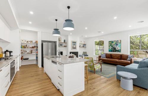 Point Lonsdale House | Arbroath