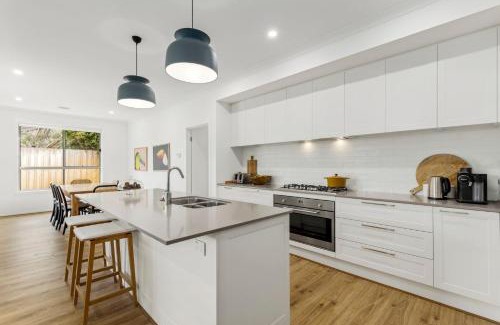 Point Lonsdale House | Arbroath