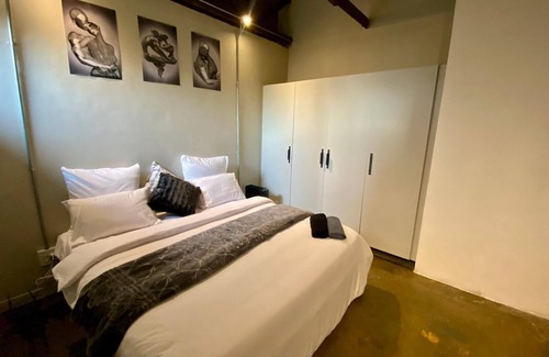 Downtown Johannesburg Apartment | Arcade Art Loft