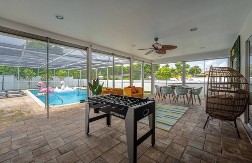 Hollywood Hills House | Arcade Pool Coffee Nook 3BD