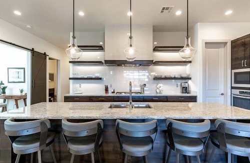 Santa Clara House | Arcadia 39 | Sleeps 20 * Red Rock Views * Ideal Family Accommodations