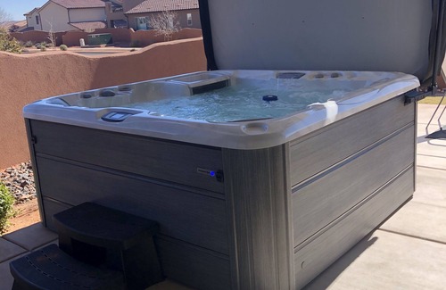 Santa Clara House | Arcadia 40 🏜☀️ Private Hot Tub * Foosball * Air Hockey * Arcadia Pool Access