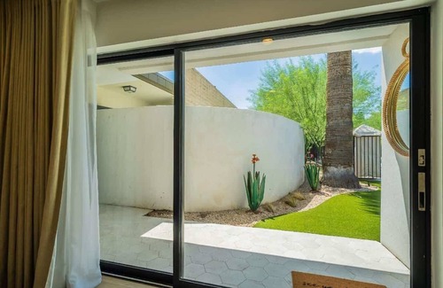 Arcadia Lite House | Arcadia Beach Club: 4-Villa Luxe Retreat w/Pool