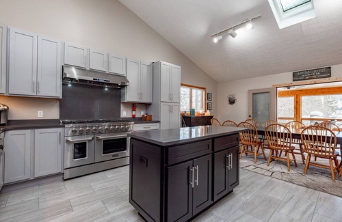McHenry House | Arcadia: Lakefront, Ski Area, Private Dock, Hot Tub, Covered Gazebo!