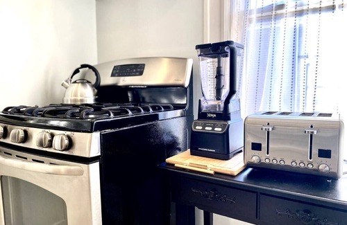 Arcata Apartment | Arcata Gem steps from downtown