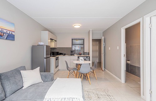 Mykonos Apartment | Arch House Langebaan – Modern Stay Near Beach & Club Mykonos