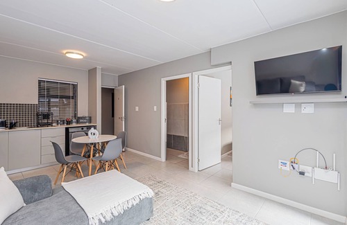 Mykonos Apartment | Arch House Langebaan – Modern Stay Near Beach & Club Mykonos