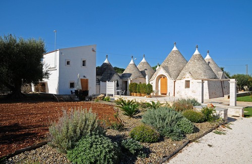 Locorotondo Villa | Arch Trullo - Micele Holiday Houses