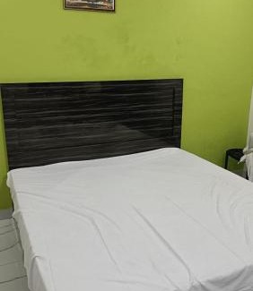 Varanasi Hostel | Archana Home Stay