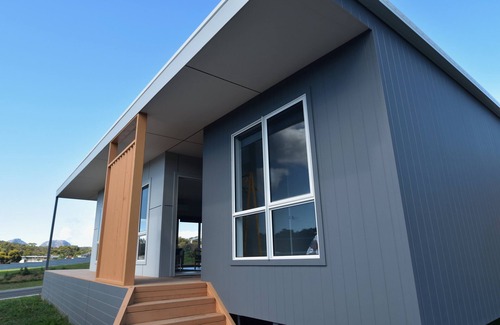 Coles Bay House | Archella 2 - Beautifully appointed, close to golf course & play ground