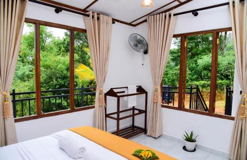Ella House | Arches View Home Stay