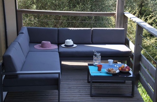 Chateauneuf-Grasse Villa | Architect-designed house with a private swimming pool and a panoramic view 4*.