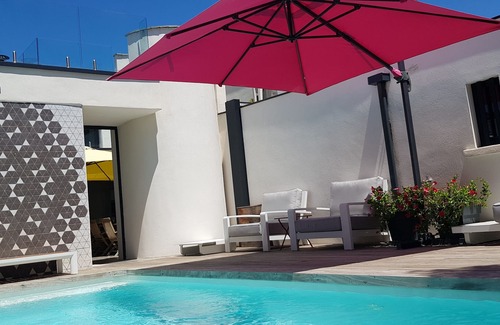 La Grande-Motte House | architect-designed, contemporary air-conditioned villa with heated pool