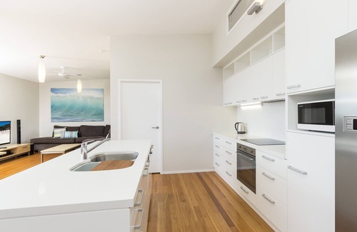 Point Lookout House | Architect designed 4 bedroom house with ocean and bush views.