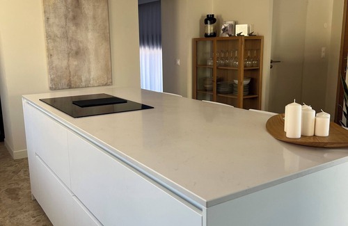 Rognes House | Architect-designed house with swimming pool