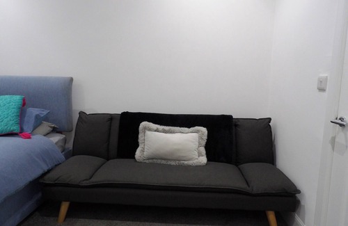Newington Apartment | Architect designed meadows central apartment