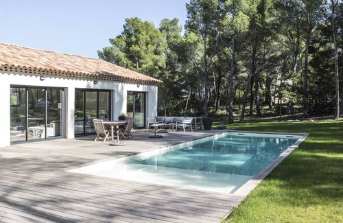 Rousset House | Architect house with sublime view of Sainte-Victoire