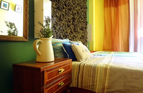 Embajadores Apartment | Architect's Headquarter, Green Patio, A/C, Flexcation, Veganfriendly, max. 2 pax
