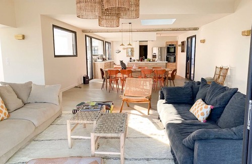 Dolus-d'Oleron House | Architect's house Terrace and patio, town center, quiet shops and beaches