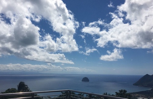 Le Diamant Villa | ARCHITECT VILLA WITH POOL AND PANORAMIC VIEW ON DIAMOND BAY