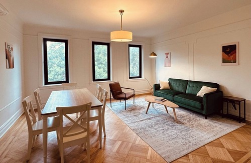 South Slope Apartment | Architectural Gem in Park Slope