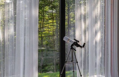 Hunter House | Architectural Modern House with Panoramic Mountain View