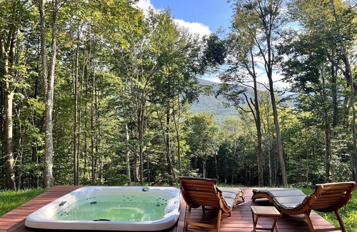 Hunter House | Architectural Modern House with Panoramic Mountain View