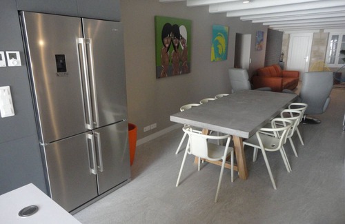 Ars-en-Re House | Architecturally remodelled and renovated village house