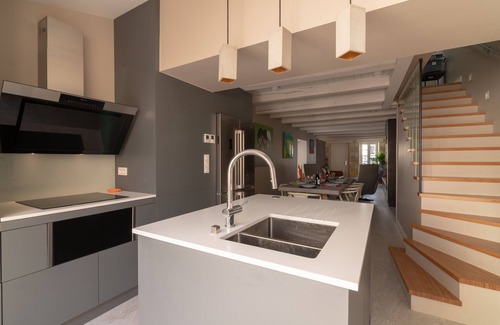 Ars-en-Re House | Architecturally remodelled and renovated village house