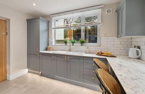Tenby House | Archways Tenby