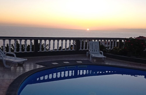 Arco da Calheta Apartment | Arcos Grands Apt enormous private pool Luxury & relaxing VIEWS! T4.