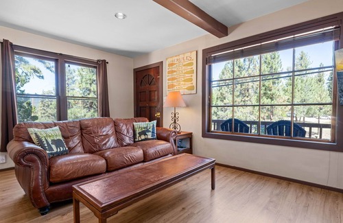The Village Cottage | Arctic and Grey Fox Combined Pet Friendly