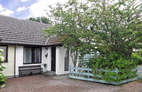 West Laroch Cottage | Ardachy Cottage Near Glencoe with Fab Mountain Views!