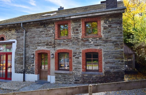 Ennal House | Ardennic Farmhouse for Groups