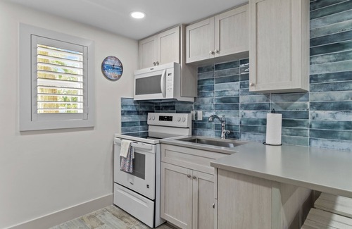 Captiva Cottage | Are you looking for a quaint fishing village in the heart of Captiva Island? - Jensen's Cottage #14