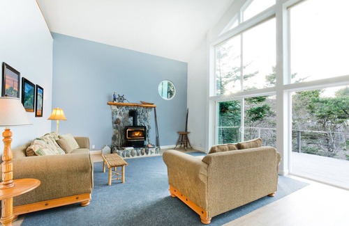 Shelter Cove House | Are you ready to flip the switch & unwind?