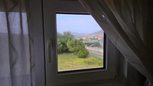 Malpica de Bergantinos Apartment | Area Pequena ATICO