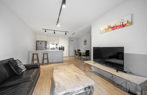 South Brisbane Apartment | Arena Apartments