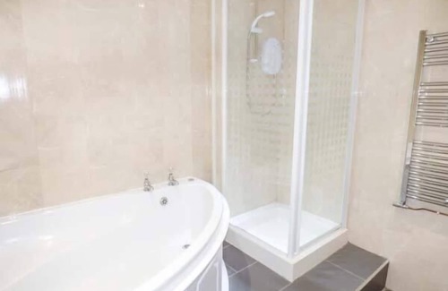 Bethesda Cottage | ARFRYN, family friendly, with open fire in Bethesda