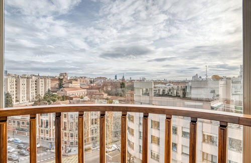 Moncloa - Arguelles Apartment | Argüelles 2br, nr Madrid Rio & amazing views